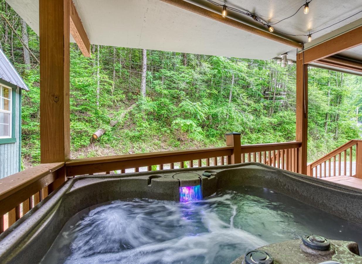 Great Location - Hot Tub - Dog Friendly Villa Sevierville Eksteriør bilde